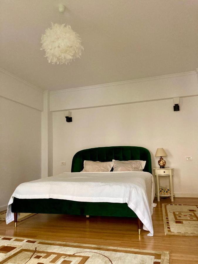 Chira Chiralina Classic Apartment Брэила Экстерьер фото
